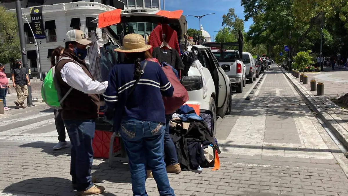 Vendedores de cajuelas